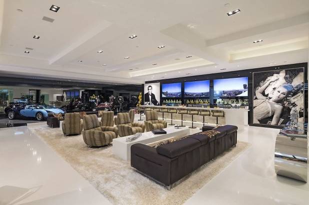 24-1476902698-minecraft-home-interior
