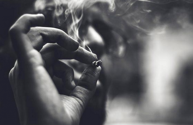 researchers develop drugs to-curb smokers desire for nicotine