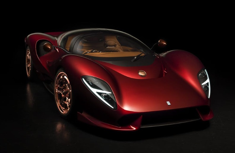 Curvy looks of the De Tomaso P72
